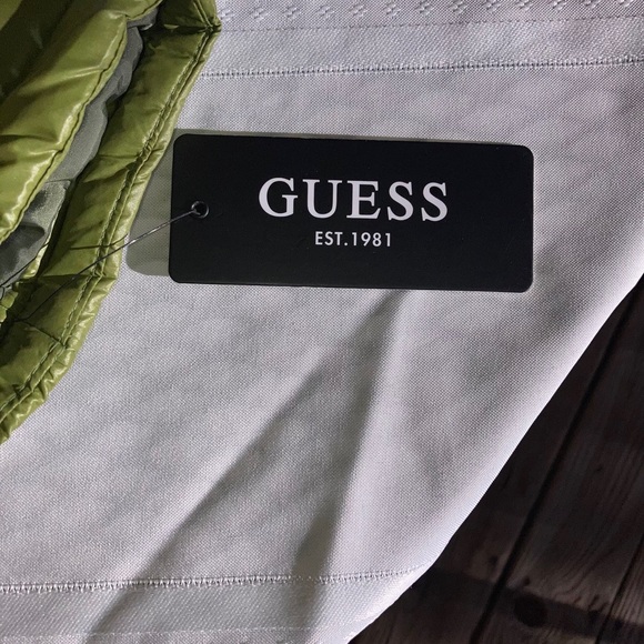 GUESS Puffer Shine Jacket in Green Size Large | Jimmy Jazz - Picture 10 of 12